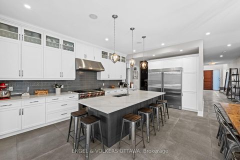 Photo 9 at 15 Tierney Drive, Nepean (Longfields), Ottawa