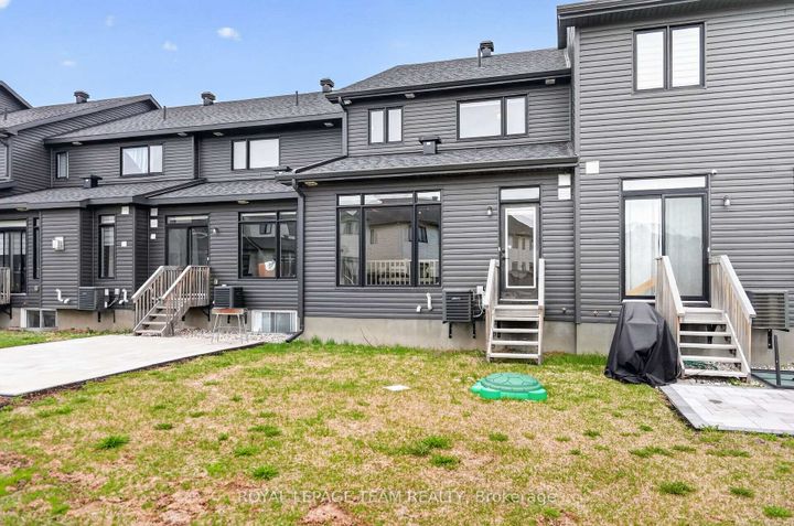 Photo 30 at 528 Corretto Place, Nepean (Heritage Park), Ottawa