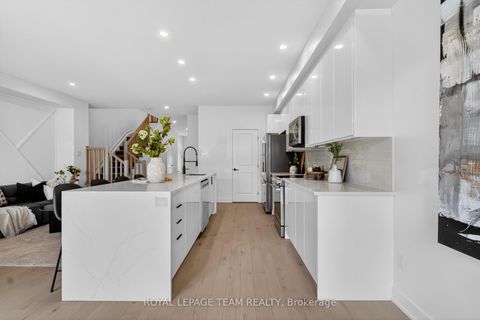 Photo 10 at 528 Corretto Place, Nepean (Heritage Park), Ottawa