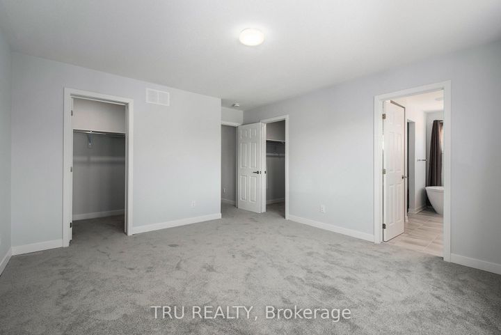 Photo 13 at 813 Crossgate Street, Nepean (Stonebridge), Ottawa