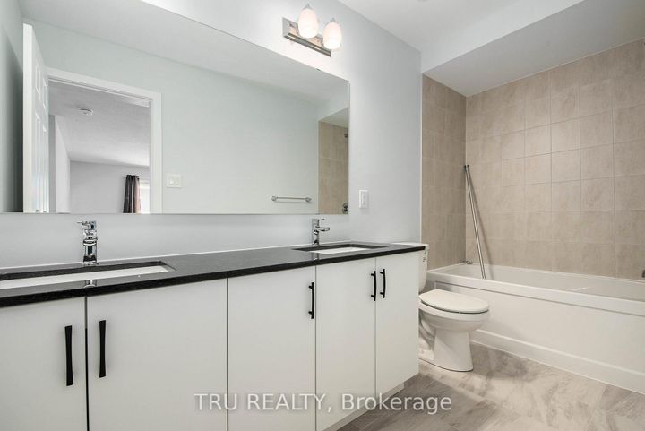 Photo 18 at 813 Crossgate Street, Nepean (Stonebridge), Ottawa