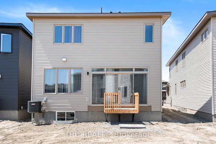 Photo 22 at 813 Crossgate Street, Nepean (Stonebridge), Ottawa