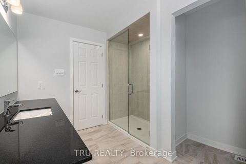 Photo 15 at 813 Crossgate Street, Nepean (Stonebridge), Ottawa