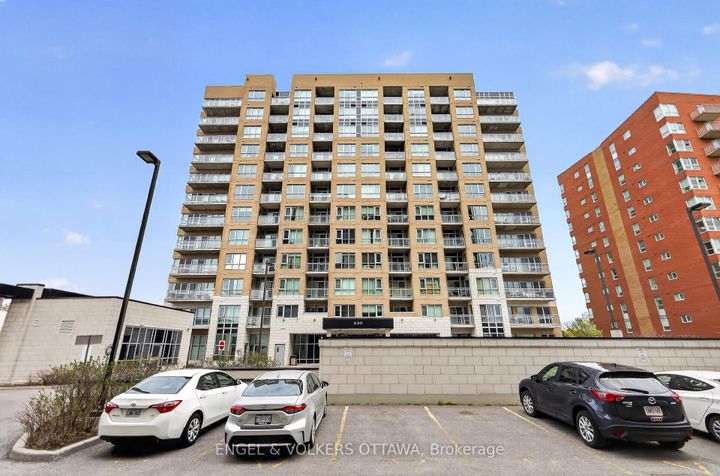 Photo 1 at 711 - 330 Titan Private, Nepean (Borden Farm/Stewart Farm/Carleton Heights/Parkwood Hills), Ottawa