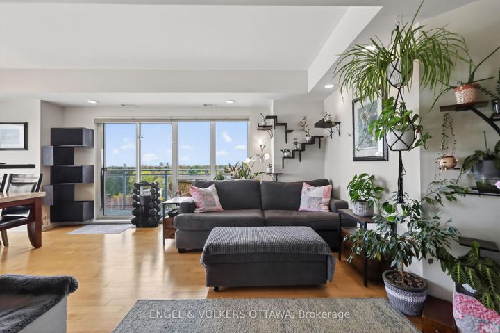 Photo 9 at 711 - 330 Titan Private, Nepean (Borden Farm/Stewart Farm/Carleton Heights/Parkwood Hills), Ottawa