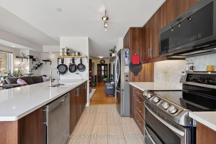 Photo 19 at 711 - 330 Titan Private, Nepean (Borden Farm/Stewart Farm/Carleton Heights/Parkwood Hills), Ottawa
