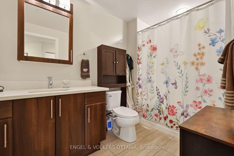 Photo 3 at 711 - 330 Titan Private, Nepean (Borden Farm/Stewart Farm/Carleton Heights/Parkwood Hills), Ottawa
