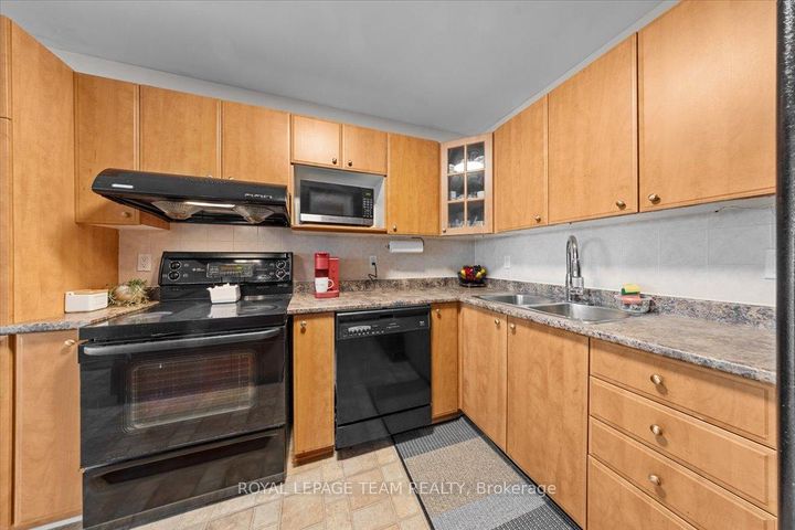 Photo 19 at 115 Fairlop Way S, Nepean (Longfields), Ottawa