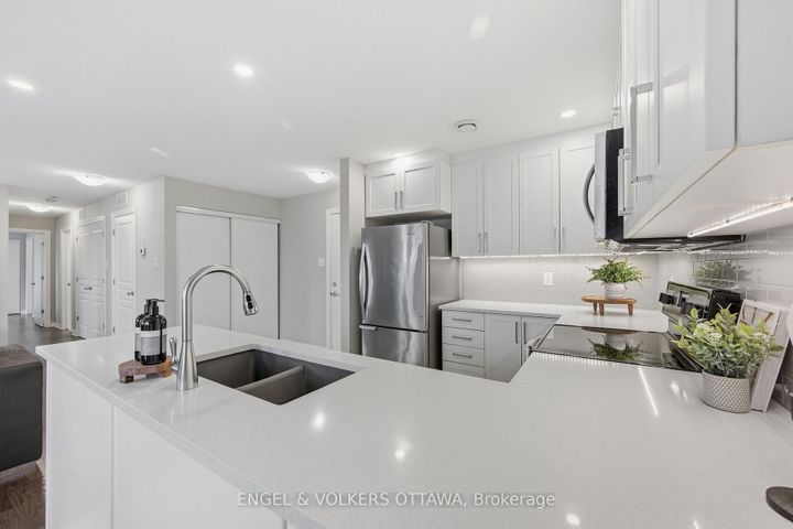 Photo 6 at 10 - 365 Tribeca Private, Nepean (Longfields), Ottawa