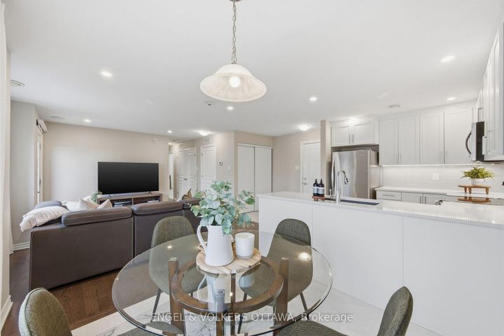Photo 13 at 10 - 365 Tribeca Private, Nepean (Longfields), Ottawa
