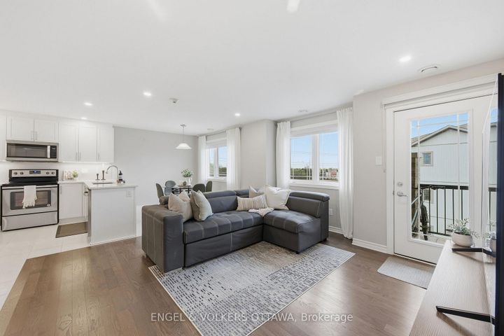 Photo 17 at 10 - 365 Tribeca Private, Nepean (Longfields), Ottawa