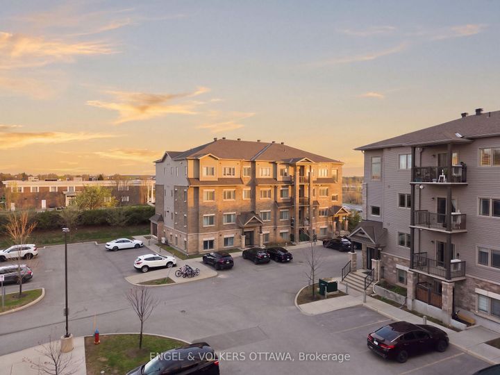 Photo 34 at 10 - 365 Tribeca Private, Nepean (Longfields), Ottawa