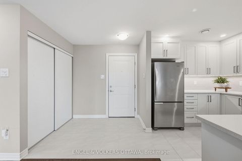 Photo 1 at 10 - 365 Tribeca Private, Nepean (Longfields), Ottawa