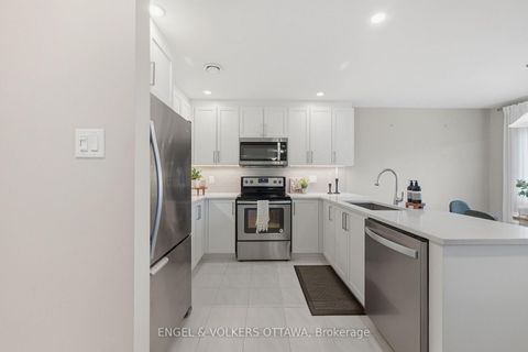 Photo 3 at 10 - 365 Tribeca Private, Nepean (Longfields), Ottawa