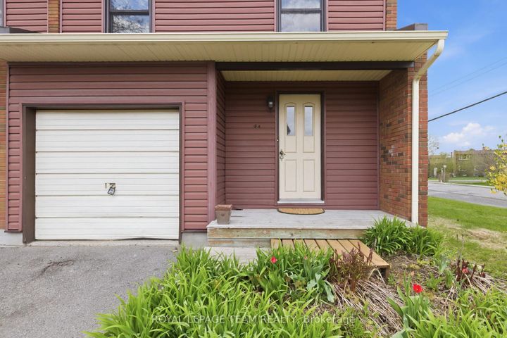 Photo 1 at 66 - 4 Arnold Drive, Nepean (Arbeatha Park), Ottawa