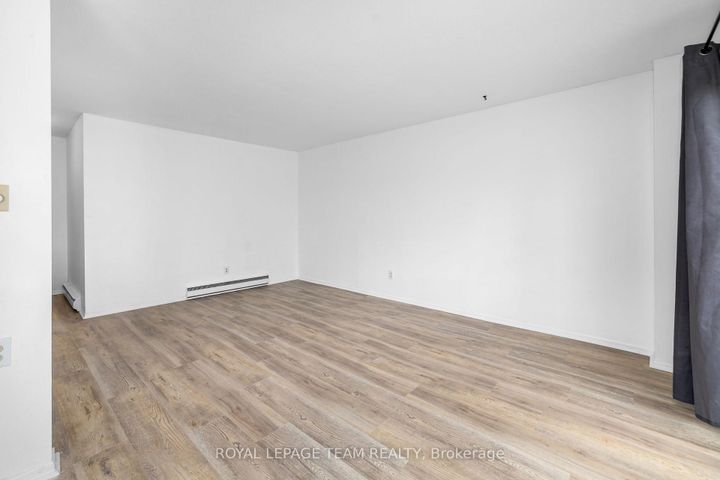 Photo 14 at 66 - 4 Arnold Drive, Nepean (Arbeatha Park), Ottawa