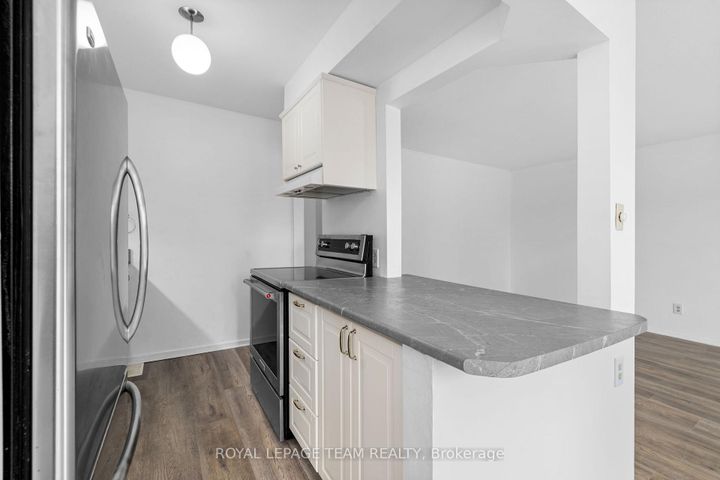 Photo 17 at 66 - 4 Arnold Drive, Nepean (Arbeatha Park), Ottawa
