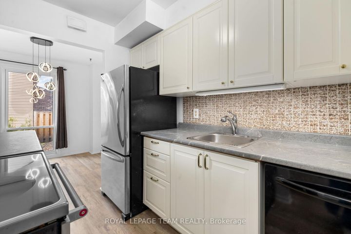 Photo 20 at 66 - 4 Arnold Drive, Nepean (Arbeatha Park), Ottawa