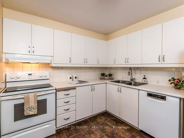 Photo 12 at 80 - 22C Maple Ridge Crescent, Nepean (Pheasant Run), Ottawa