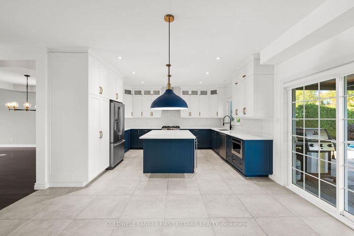 Photo 7 at 441 Blackleaf Drive, Nepean (Stonebridge), Ottawa