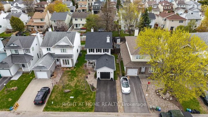 Photo 34 at 29 Peacock Crescent, Nepean (Cedargrove/Fraserdale), Ottawa