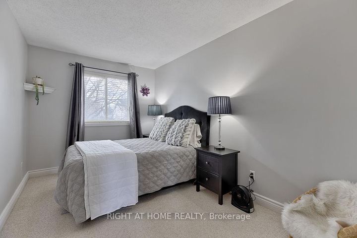 Photo 42 at 29 Peacock Crescent, Nepean (Cedargrove/Fraserdale), Ottawa