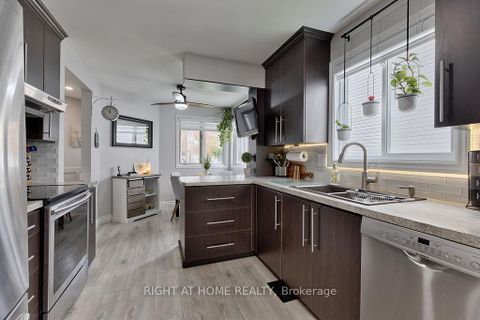 Photo 3 at 29 Peacock Crescent, Nepean (Cedargrove/Fraserdale), Ottawa