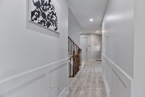 Photo 11 at 29 Peacock Crescent, Nepean (Cedargrove/Fraserdale), Ottawa
