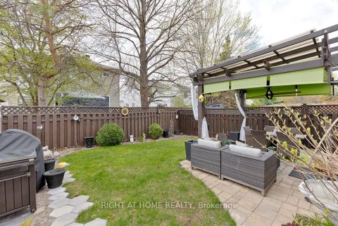 Photo 28 at 29 Peacock Crescent, Nepean (Cedargrove/Fraserdale), Ottawa