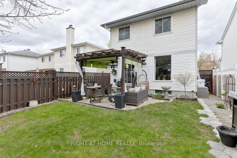 Photo 29 at 29 Peacock Crescent, Nepean (Cedargrove/Fraserdale), Ottawa