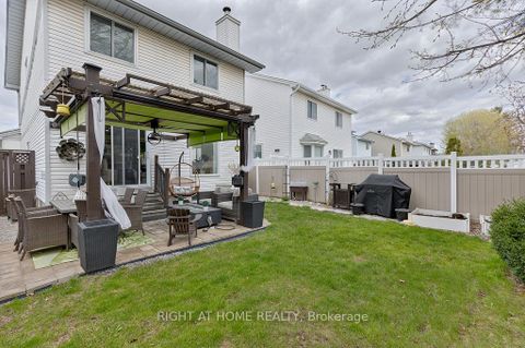Photo 30 at 29 Peacock Crescent, Nepean (Cedargrove/Fraserdale), Ottawa