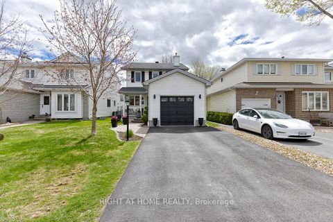 Photo 31 at 29 Peacock Crescent, Nepean (Cedargrove/Fraserdale), Ottawa