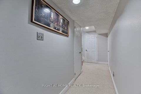 Photo 44 at 29 Peacock Crescent, Nepean (Cedargrove/Fraserdale), Ottawa
