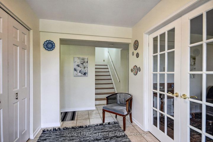 Photo 5 at 136 James Cummings Avenue, Nepean (Crystal Bay/Rocky Point), Ottawa