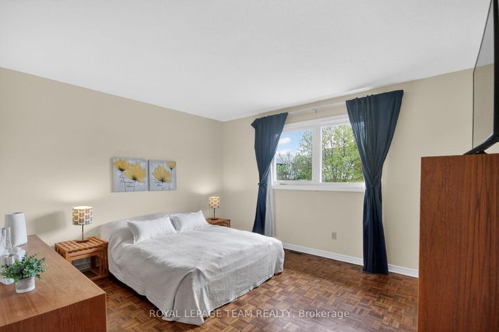 Photo 20 at 136 James Cummings Avenue, Nepean (Crystal Bay/Rocky Point), Ottawa