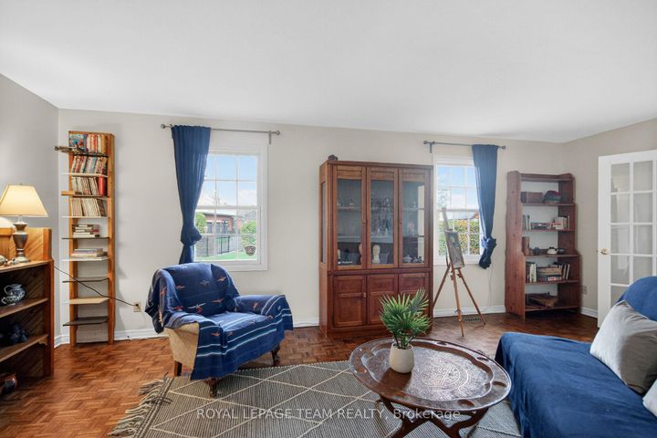 Photo 31 at 136 James Cummings Avenue, Nepean (Crystal Bay/Rocky Point), Ottawa