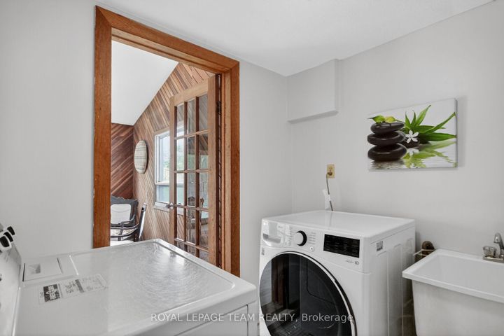 Photo 34 at 136 James Cummings Avenue, Nepean (Crystal Bay/Rocky Point), Ottawa