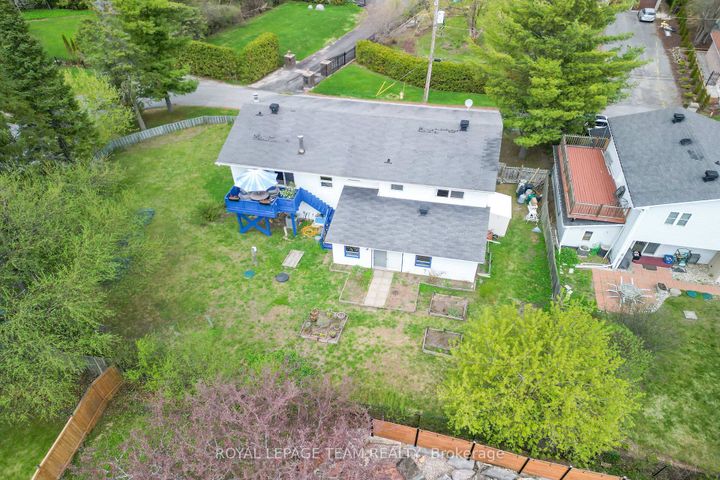 Photo 41 at 136 James Cummings Avenue, Nepean (Crystal Bay/Rocky Point), Ottawa