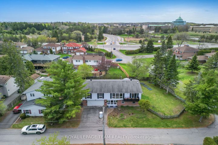 Photo 42 at 136 James Cummings Avenue, Nepean (Crystal Bay/Rocky Point), Ottawa