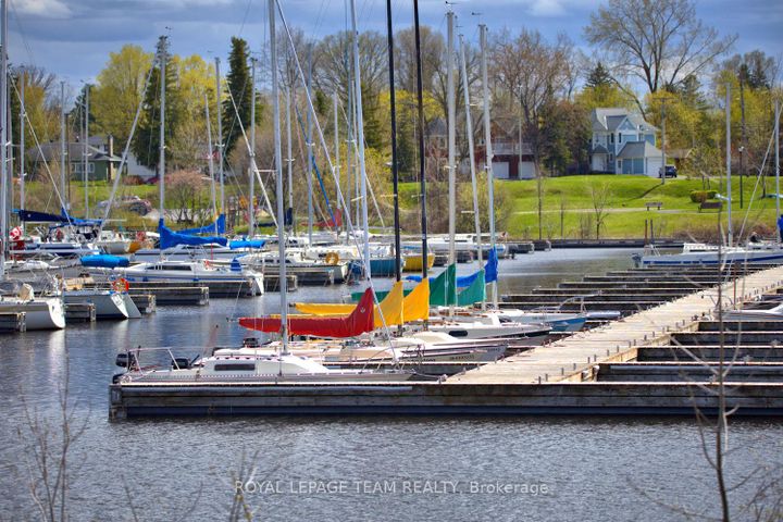 Photo 49 at 136 James Cummings Avenue, Nepean (Crystal Bay/Rocky Point), Ottawa