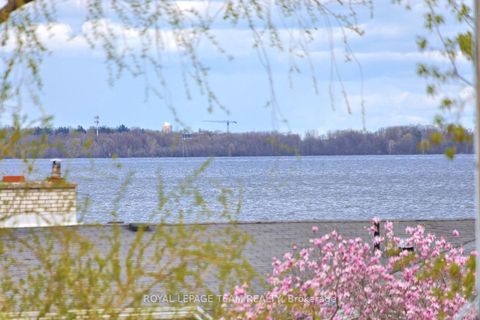 Photo 12 at 136 James Cummings Avenue, Nepean (Crystal Bay/Rocky Point), Ottawa