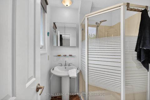 Photo 22 at 136 James Cummings Avenue, Nepean (Crystal Bay/Rocky Point), Ottawa