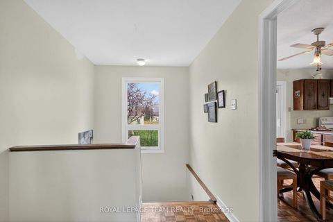 Photo 28 at 136 James Cummings Avenue, Nepean (Crystal Bay/Rocky Point), Ottawa