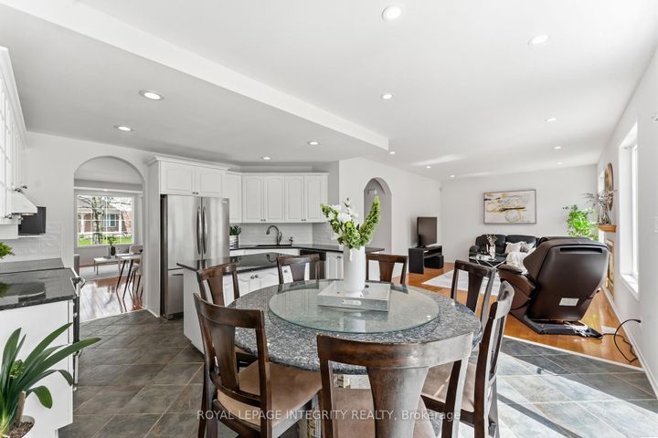Photo 12 at 68 Greatwood Crescent, Nepean (Barrhaven East), Ottawa