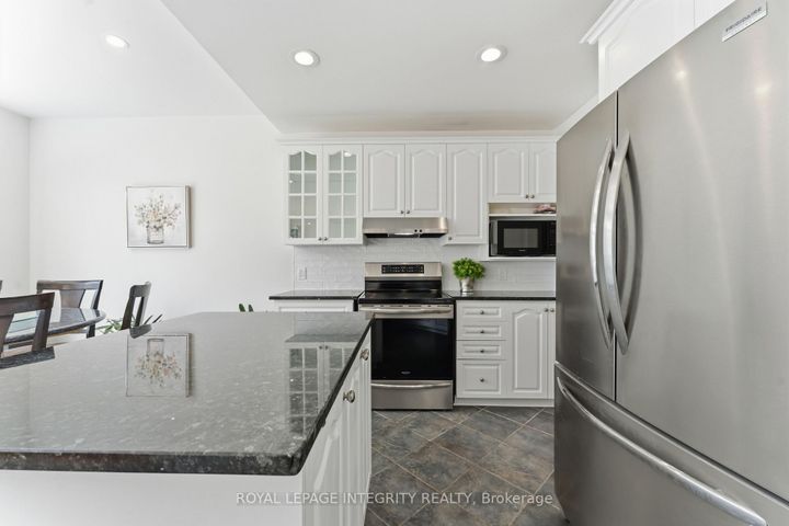 Photo 14 at 68 Greatwood Crescent, Nepean (Barrhaven East), Ottawa