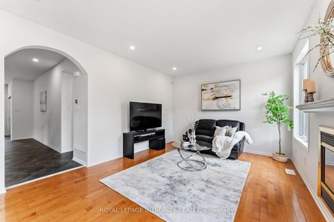Photo 9 at 68 Greatwood Crescent, Nepean (Barrhaven East), Ottawa