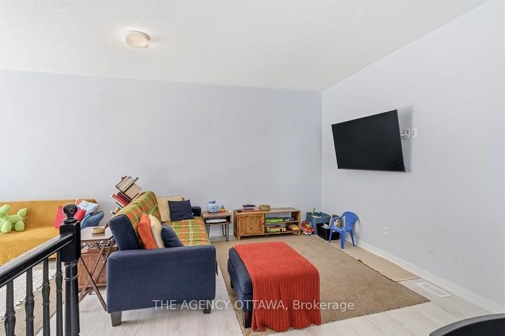Photo 16 at 920 Nova Private, Nepean (Half Moon Bay), Ottawa
