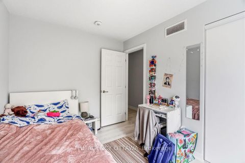 Photo 25 at 920 Nova Private, Nepean (Half Moon Bay), Ottawa