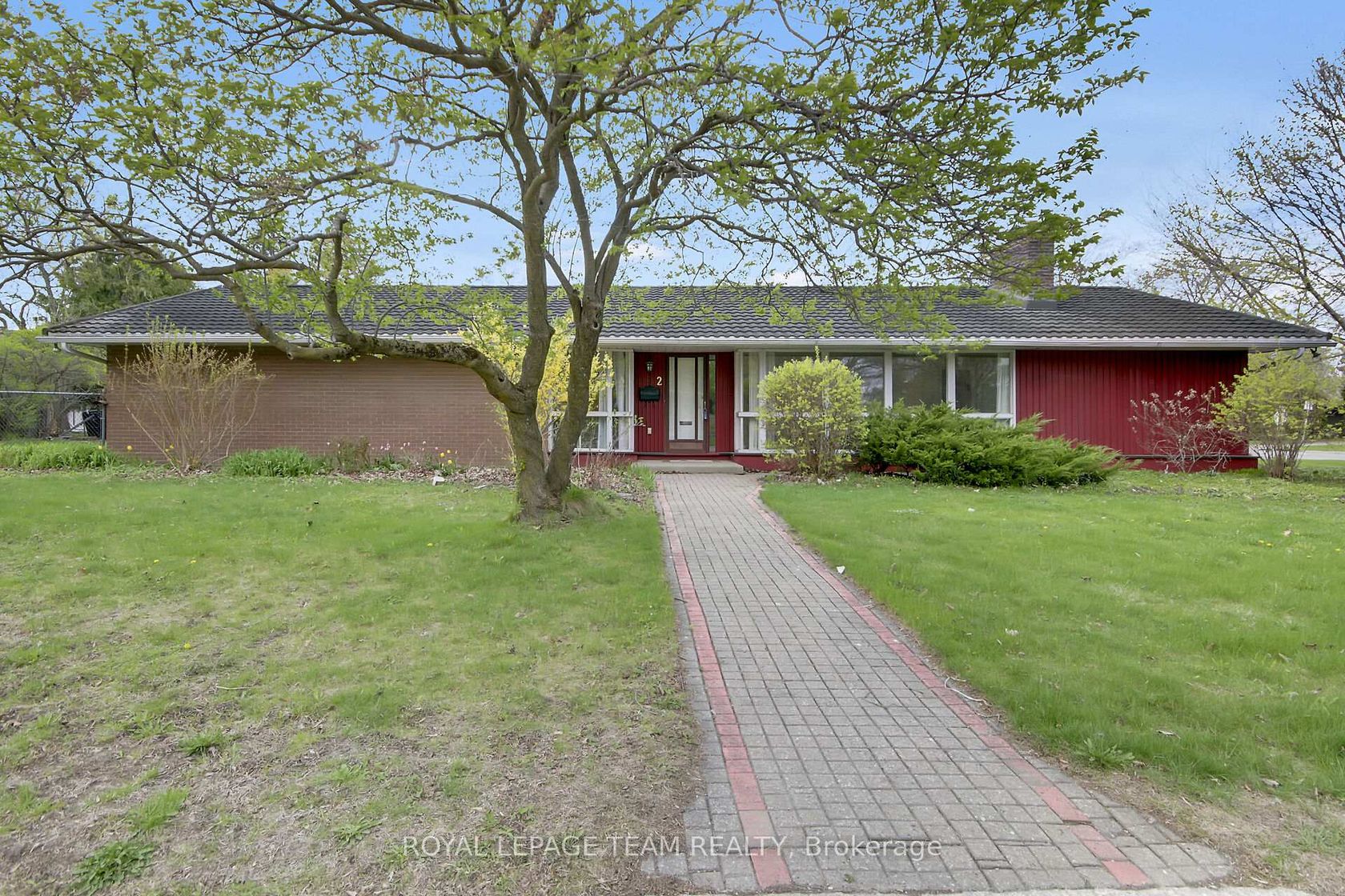 2 Aleutian Road, Nepean (Bruce Farm/Graham Park/Qualicum/Bellands), Ottawa 
