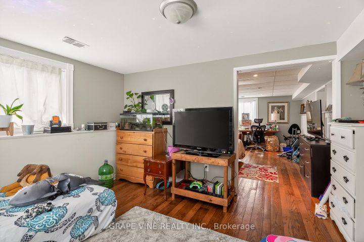 Photo 25 at 46 Macfarlane Road, Nepean (Pineglen/Country Place), Ottawa
